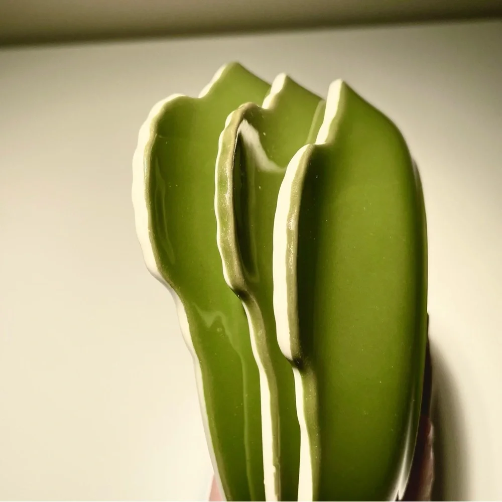 Vtg Hall Green White 6
